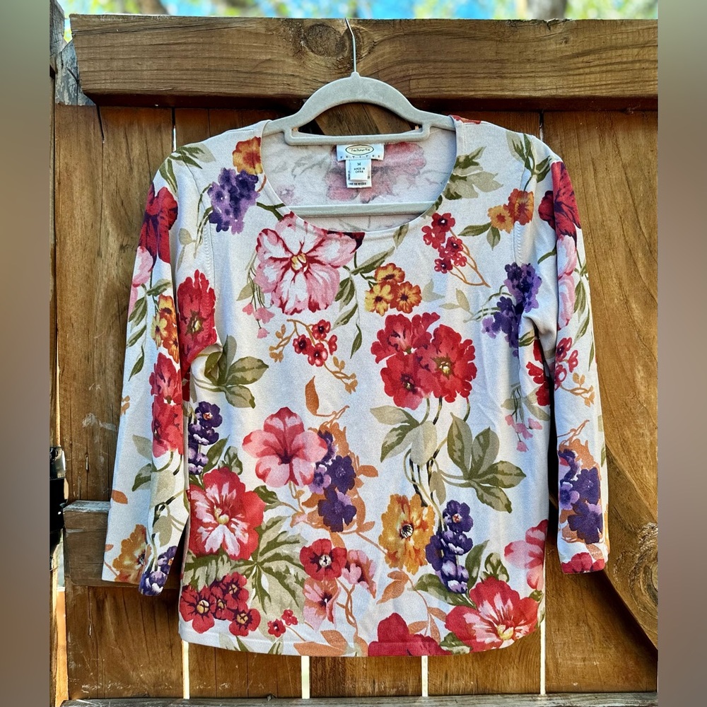 Talbots Silk Blend Floral 3/4 Sleeves Pull  Lightweight Weight Sweater